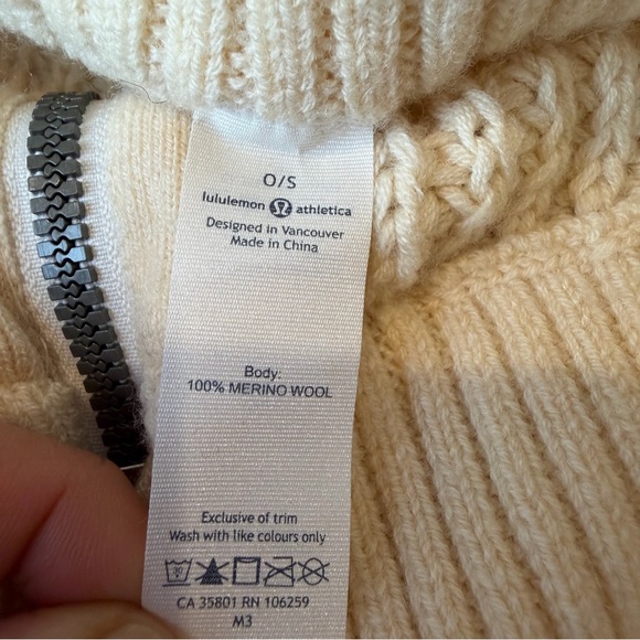 Lululemon RARE Merino Wool Ribbed Knit Skirt | One Size Zipper Detail Apres Ski - Picture 3 of 10